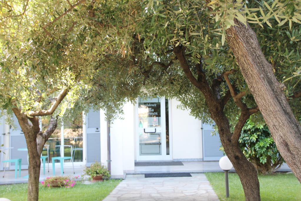 Residence Villa Carmen fronte mare a 50 mt Pietra Ligure Esterno foto