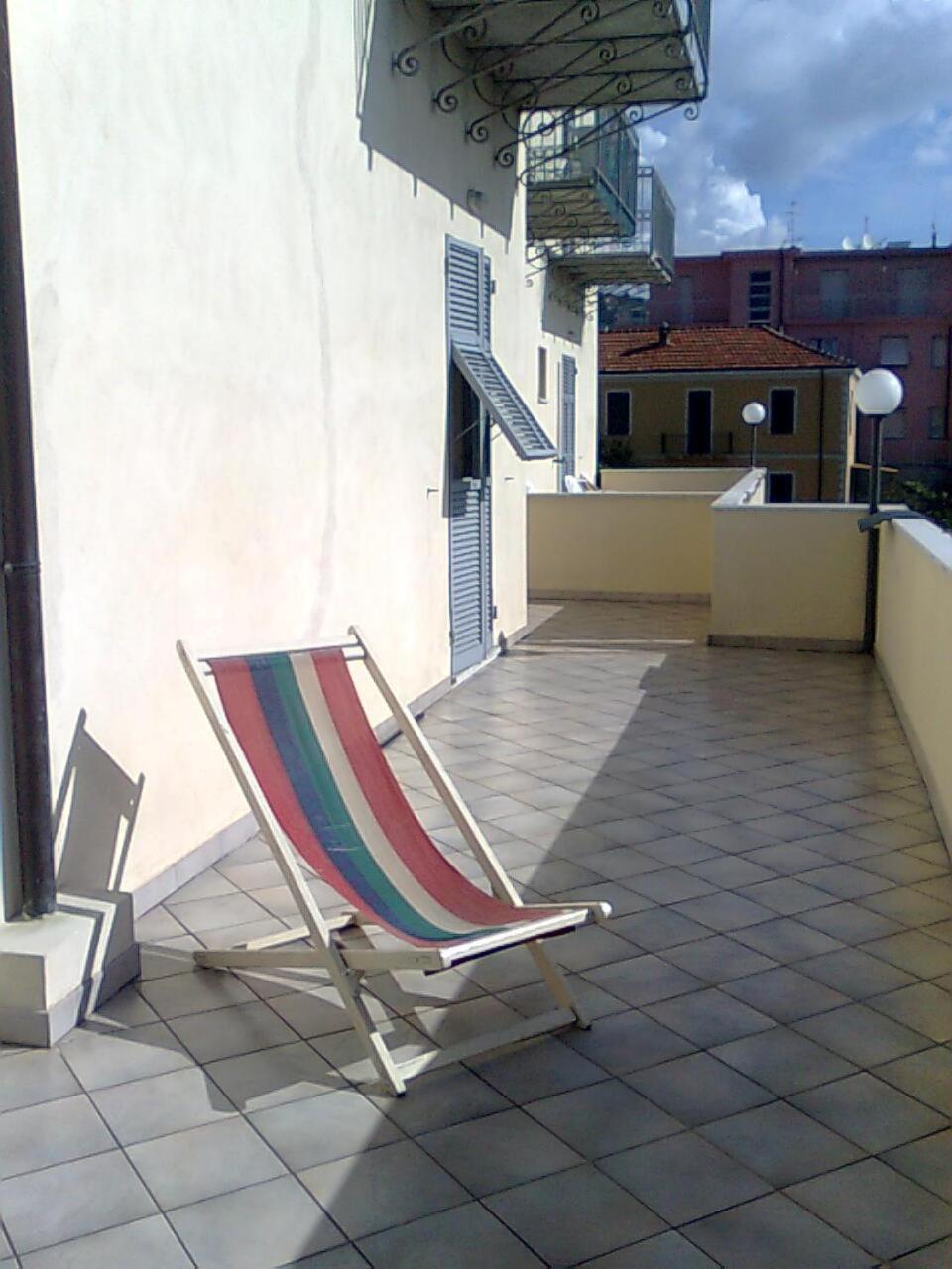 Residence Villa Carmen fronte mare a 50 mt Pietra Ligure Esterno foto