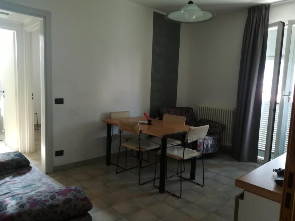 Residence Villa Carmen fronte mare a 50 mt Pietra Ligure Esterno foto