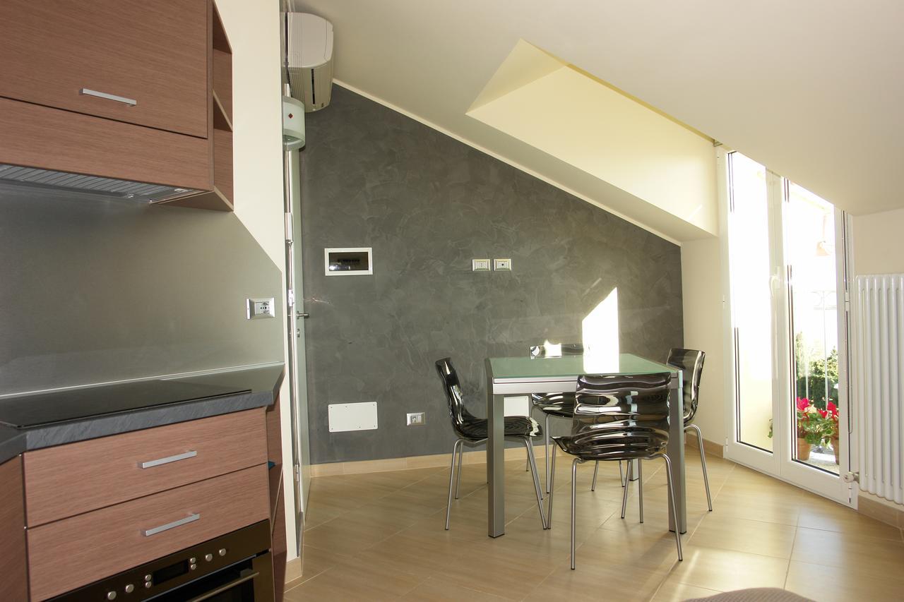 Residence Villa Carmen fronte mare a 50 mt Pietra Ligure Esterno foto